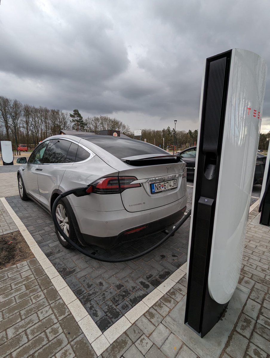 Dima Zeniuk 🇺🇦 on Twitter "RT TeslaSlovakia We visited world’s first