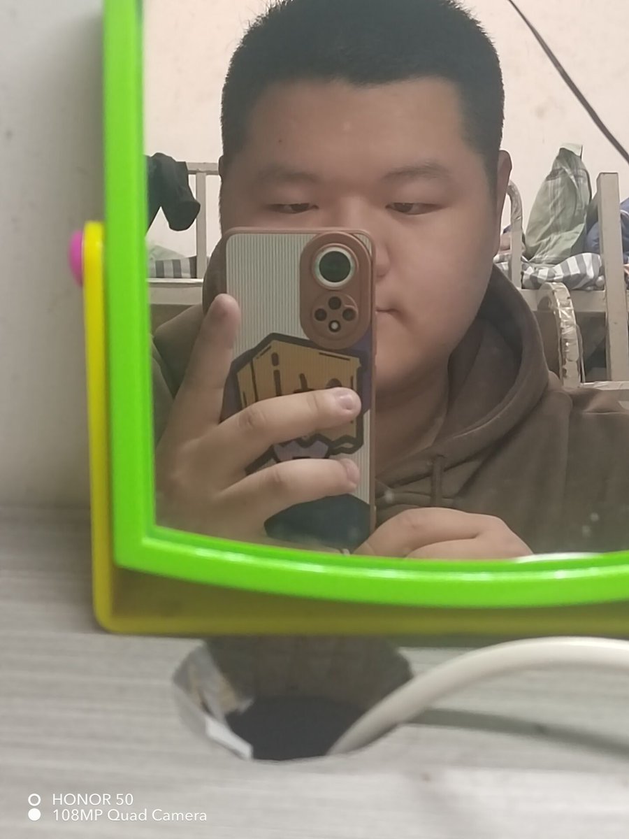 ceng520's tweet photo. 丑🐷 https://t.co/wirSv1jlfI