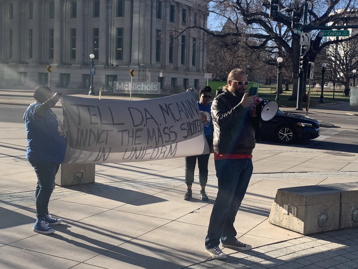 DenverAuroraCAC's tweet photo. Thanks to everyone who showed up today for #EliasArmstrong #JordanWaddy and all victims of police crimes and cover-ups in Denver! #PoliceBrutality #policeaccountability #communitycontrolofpolice #CPACnow https://t.co/0fKqXpnxAT