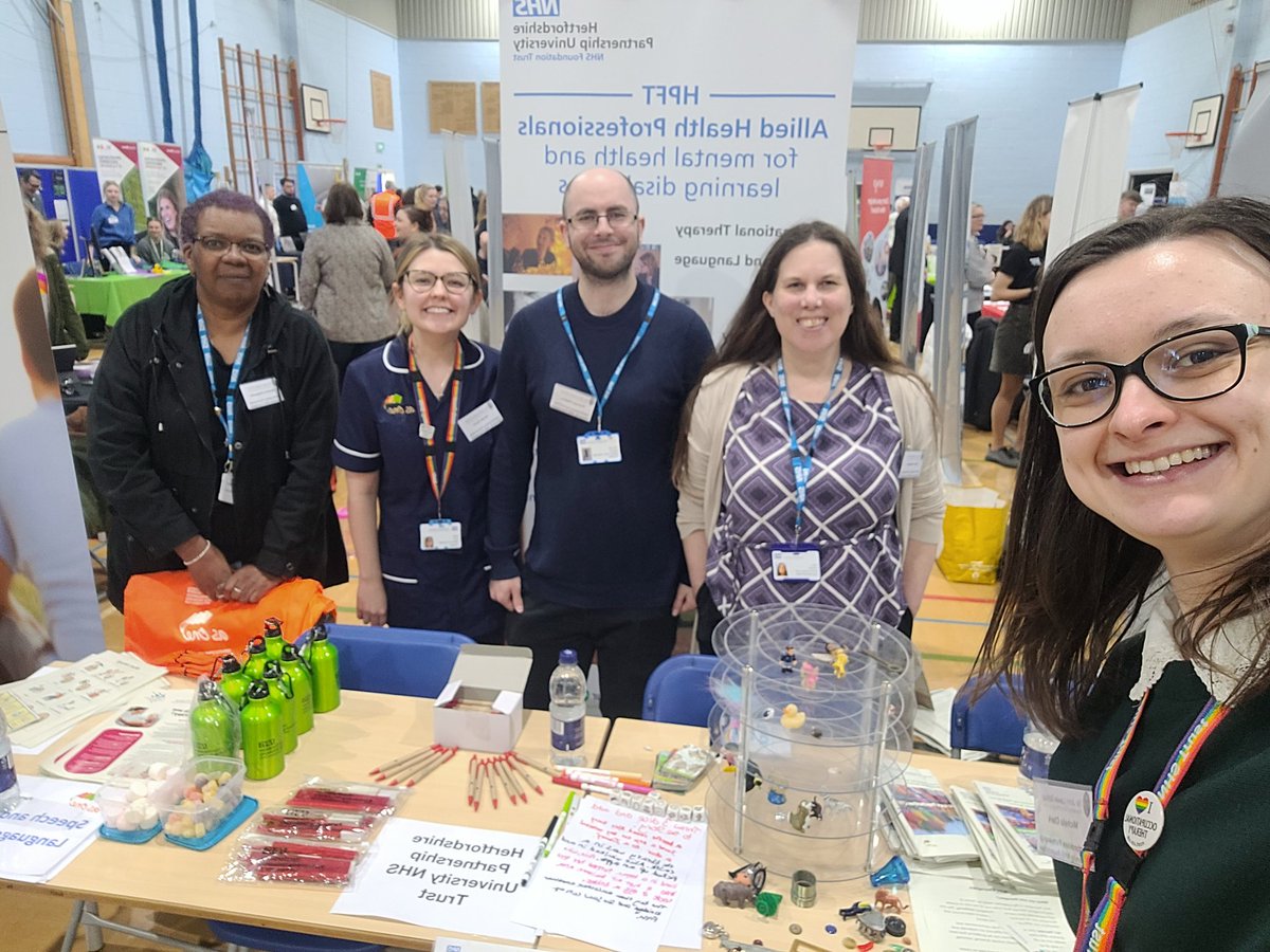 michela_clarke's tweet photo. Allied Health Professions and nursing representing at Sir John Lawes career fair! @HPFT_NHS https://t.co/IPxaR03EEh