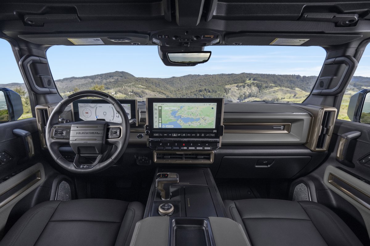 edmunds's tweet photo. The 2024 GMC Hummer SUV EV handles better than the truck, looks better than the truck, and has some truly impressive off-road capabilities. Just don't ask about efficiency. https://t.co/xjA6gEvsu9 https://t.co/HYCrmRPKfC