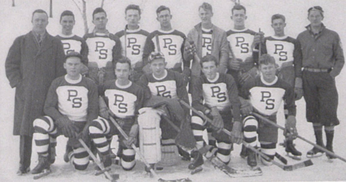 penn_state's tweet photo. 🏒 Penn State men’s ice hockey dates all the way back to 1938!! The team became an official varsity sport in 1940.
This year, @PennStateMHKY is making its 3rd @NCAA appearance this weekend, taking on Michigan Tech at 5 p.m. March 24.
#DearOldState https://t.co/Rt9152eLJ9