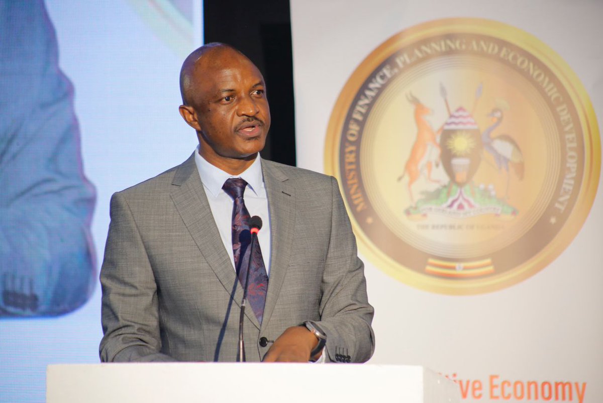 VickyVaroh's tweet photo. Being mindful of the risks associated with unsustainable debt levels, @GovUganda
makes deliberate effort to prudently manage the size & cost of public debt.
#UgDebtAndDevelopment
#UGDebt2023
@CSBAGUGANDA @MoICT_Ug @mofpedU @uictug @URSBHQ @ugandainvest https://t.co/hIXeFWIUtS