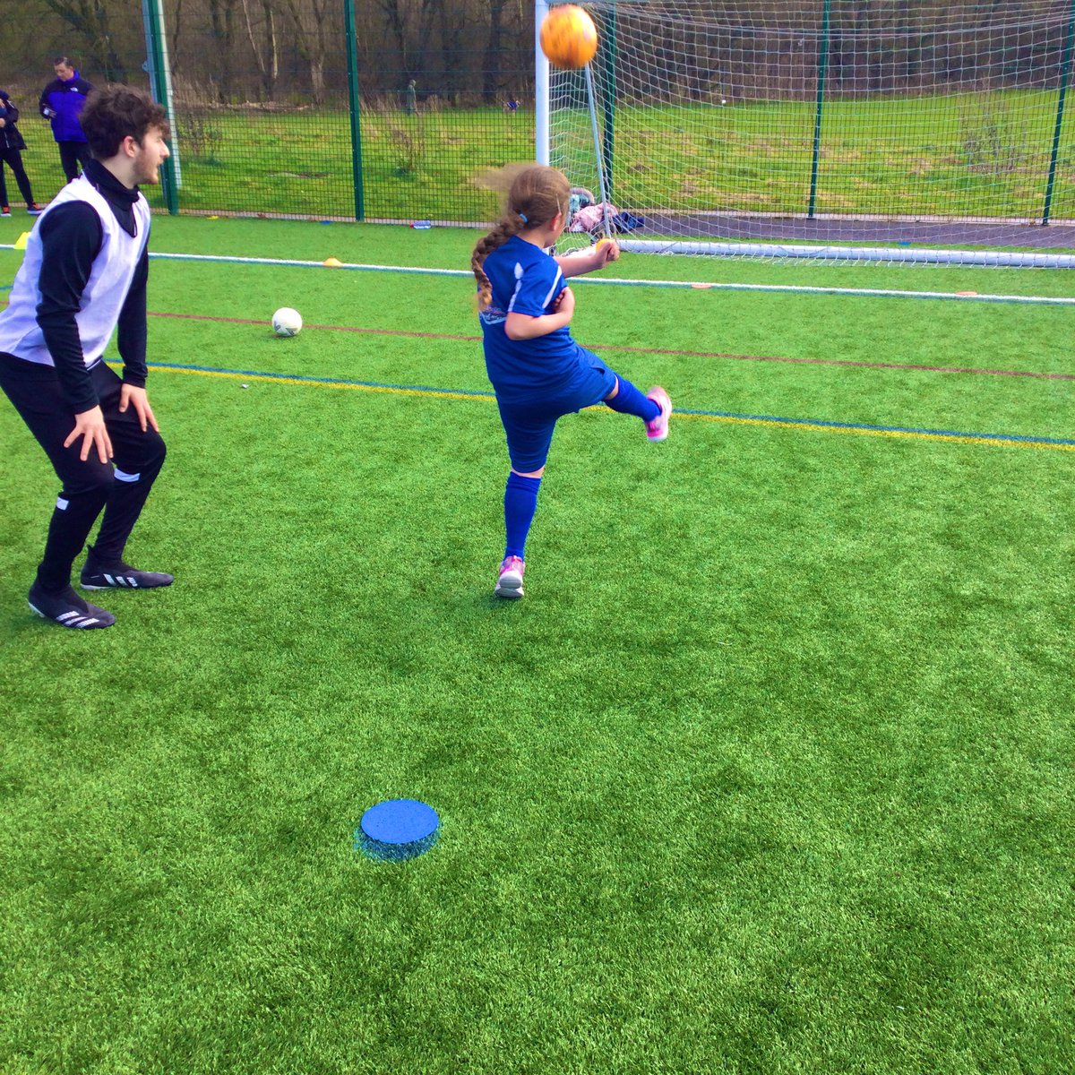 sunnybankschool's tweet photo. Fantastic football skills and teamwork on show this morning with @Year1SunnyBank and @Year2sunnybank girls. Rain or sunshine, they had a fantastic time and were great ambassadors for our school #werespect #weaccept #happy #proud https://t.co/ge6dV22BBx