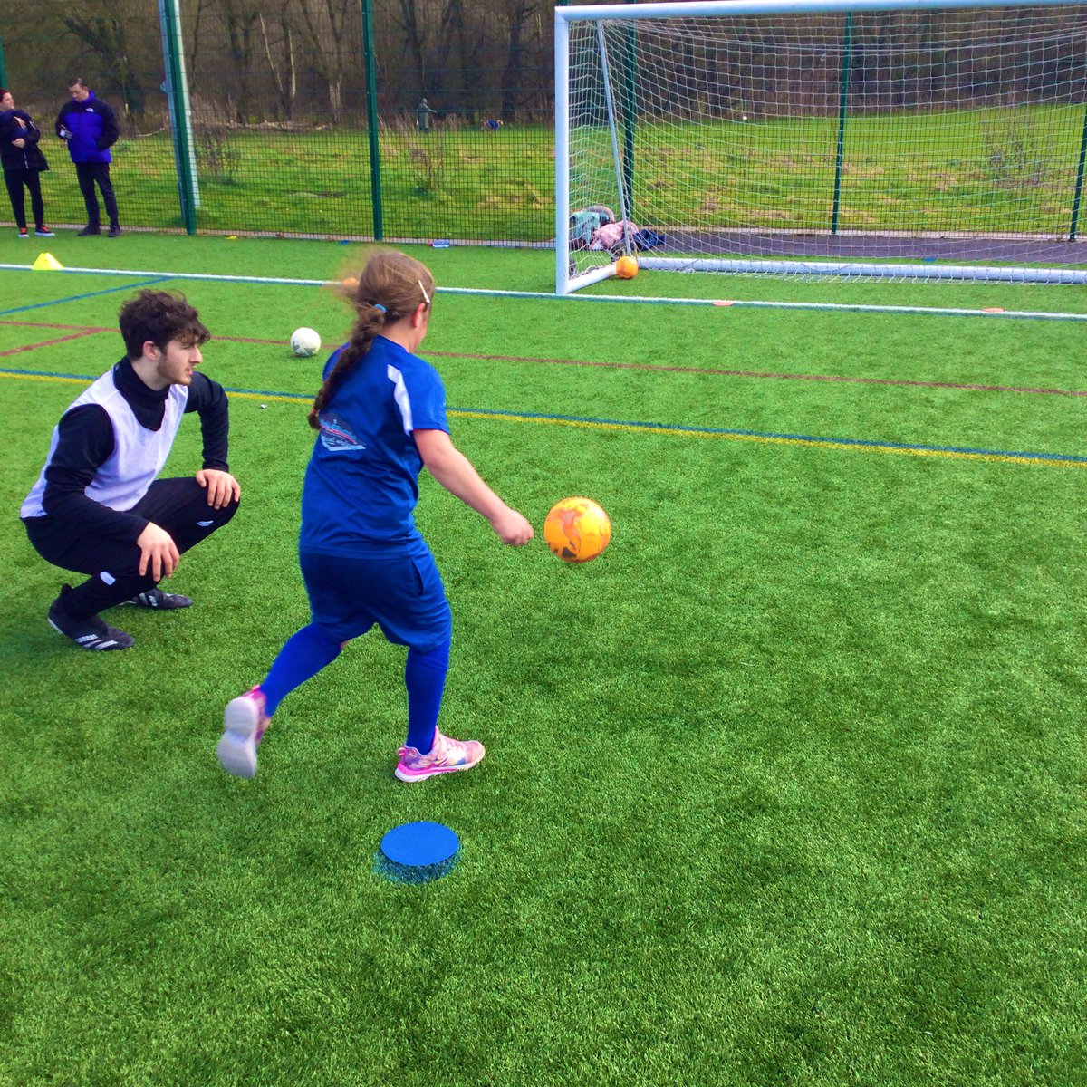 sunnybankschool's tweet photo. Fantastic football skills and teamwork on show this morning with @Year1SunnyBank and @Year2sunnybank girls. Rain or sunshine, they had a fantastic time and were great ambassadors for our school #werespect #weaccept #happy #proud https://t.co/ge6dV22BBx