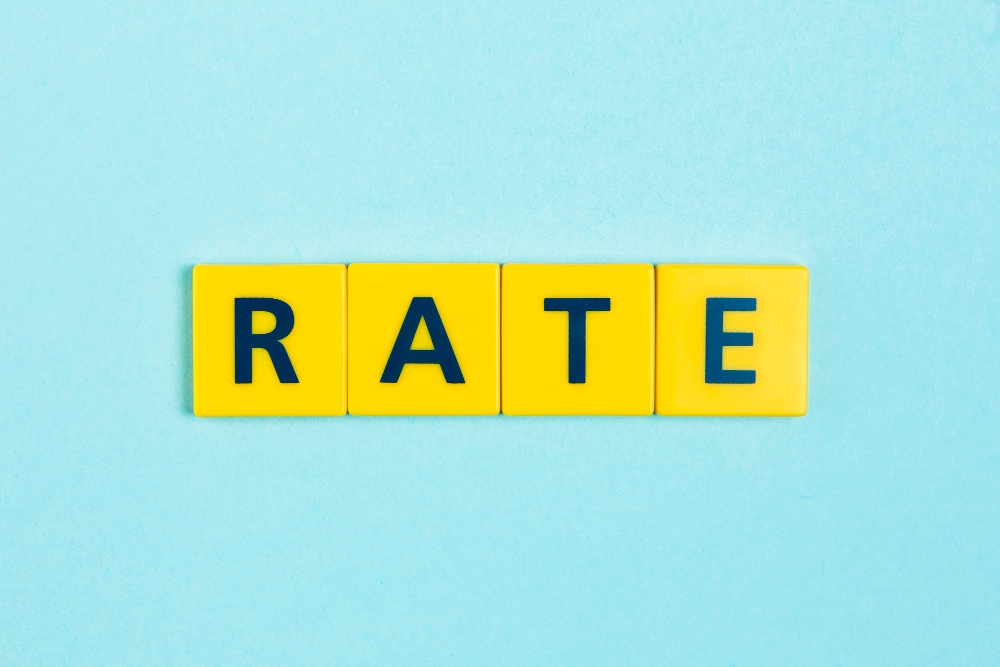 SMortgagesUK's tweet photo. What is SVR?
Once your current mortgage deal comes to an end, you'll be automatically switched to your lender's standard variable rate (SVR) unless you choose to move to a new deal. The SVR changes throughout the life of your loan
#standardvariablerate #svr #mortgageterminology https://t.co/N43SkvY8Hb