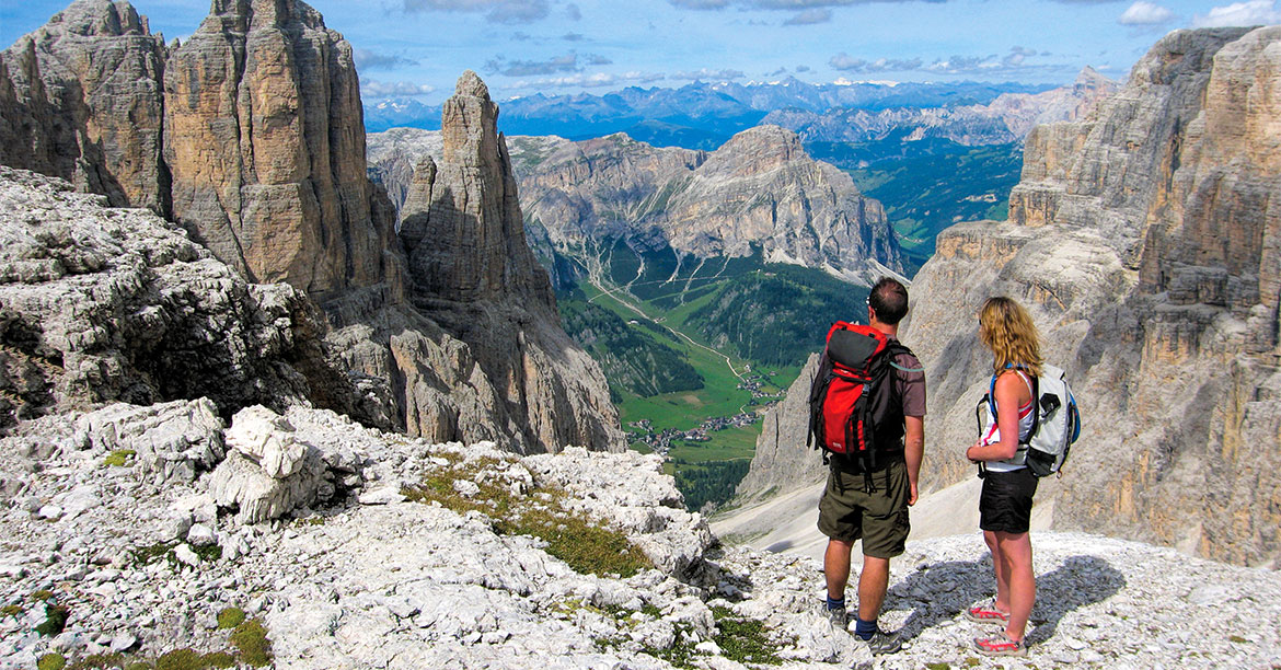 ResortWork's tweet image. Work in the Mountains this summer! Hiking Holiday Host vacancies in the Italian Dolomites and Austrian Tyrol. €1200 per month, shared accommodation and budget for all meals provided. More info: resortwork.co.uk/job-details_Hi… #SummerJobs #AdventureJobs #OutdoorJobs