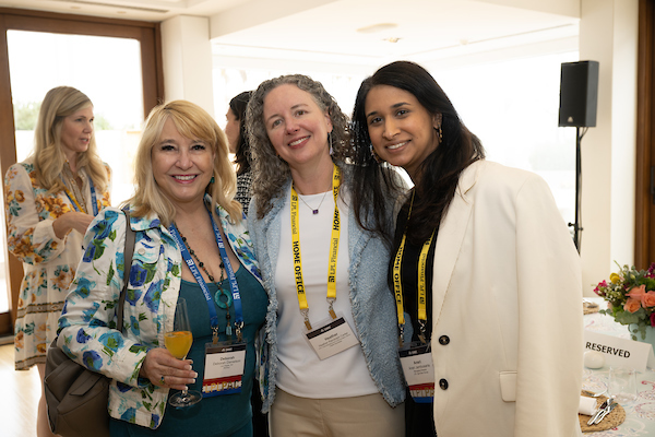 hrandolphcarter's tweet photo. Raise your hand if you are still reeling from #LPLSummit 🙋♀️🙋♀️🙋♀️ https://t.co/x9K896bCGa