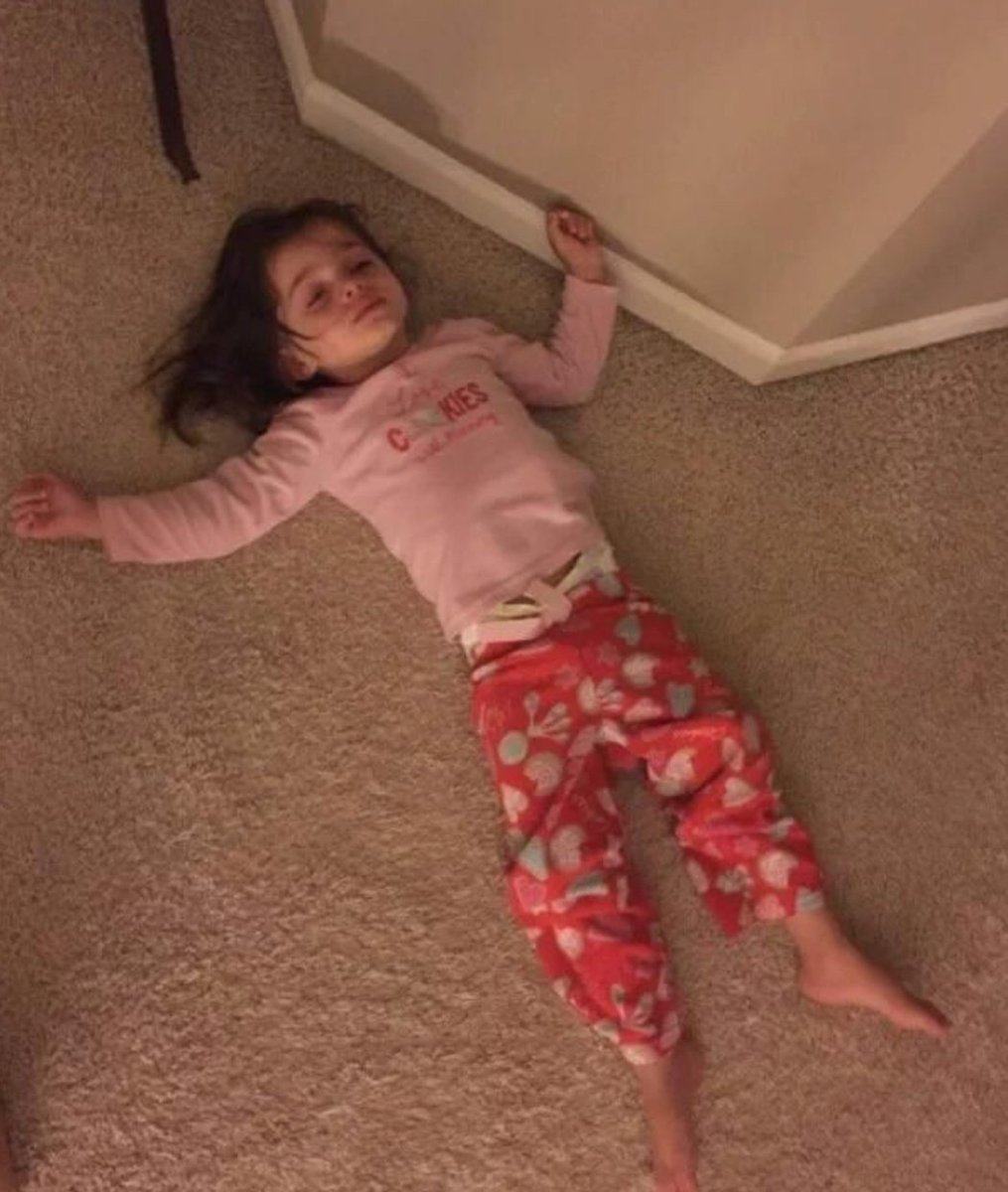 A todos le dedicaron "te quiero con el alma , porque el alma nunca muere" menos a mi, soy esta: