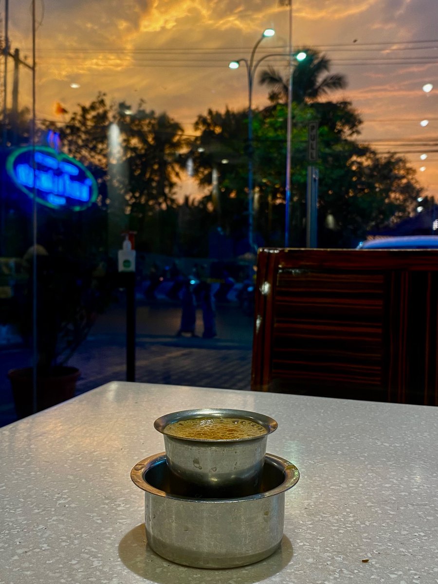 iam_auto's tweet image. Rainy evenings and coffee ❤️

#CoffeeLover #FilterKaapi #ChennaiRains