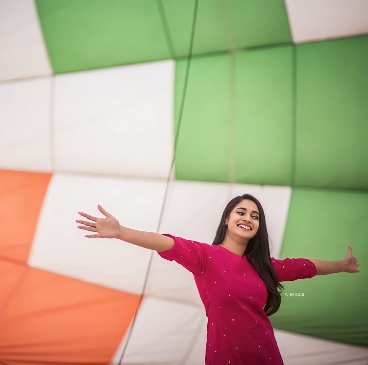 AnnKGF's tweet photo. Oh My Butterfly 🦋

Happy Birthday Liya ❣ Waiting for watch you in big screen 🤞🏻

#HBDLosliya
#Losliya https://t.co/IU5zq4oV4z