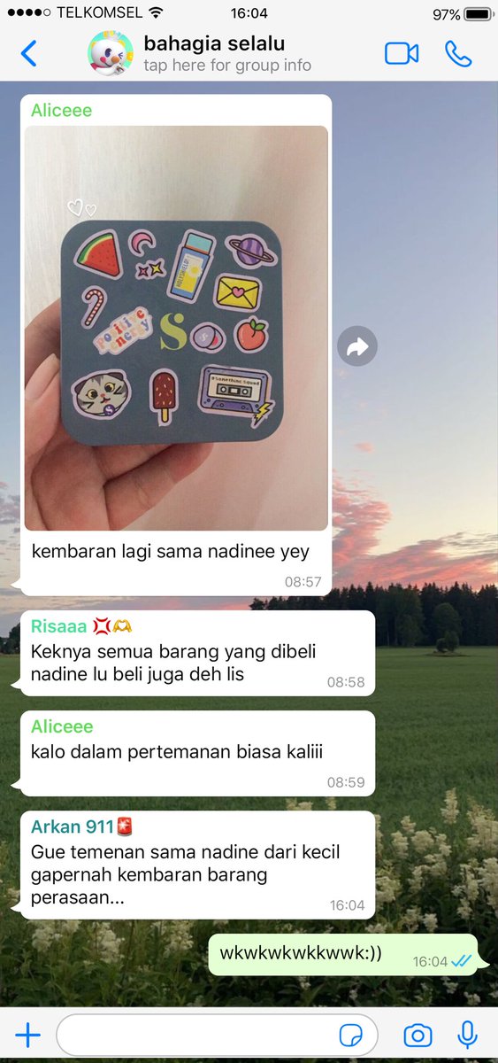 shinelyght's tweet photo. ; 𝒮 potlight — apapun yang kamu punya, itu milikku

tu tontawan &amp; lee haechan few tweets au https://t.co/dg1fz3gBpv