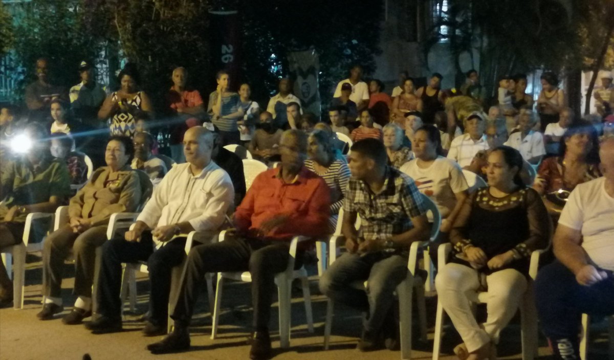 GHNordelo5's tweet photo. Audiencia cederista en Jacomino, San Miguel del Padrón, con la presencia de nuestra querida Teté Puebla y los demás precandidatos de ese municipio. #YoVotoXTodos #Cuba #CDRCuba https://t.co/RXuvxwCOoR