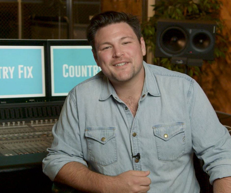 WatchHeartland's tweet photo. Get your #CountryFix with guest host @IanFlanigan, today at 5pm E|P! Not sure where to tune in? You can also catch it at 5pm ET via Heartland's free livestream on the @itsrealgoodtv app & website. #WatchHeartland #TheHeartofCountry https://t.co/nQhK0vhcGl