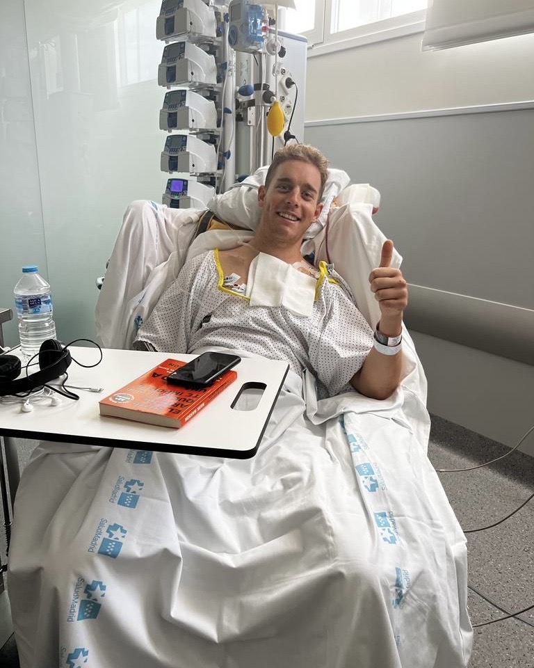 CajaRural_RGA's tweet photo. ℹ️ Actualizamos el estado de nuestro corredor @sergiormartin_ trasladado al Hospital de Toledo para continuar con su recuperación.

🫂 Por supuesto, desde el conjunto Caja Rural-Seguros RGA reafirmamos todo nuestro apoyo y cariño a Sergio.

📂 Info: https://t.co/CO8ljAbYoa https://t.co/Y1WzEG62aC