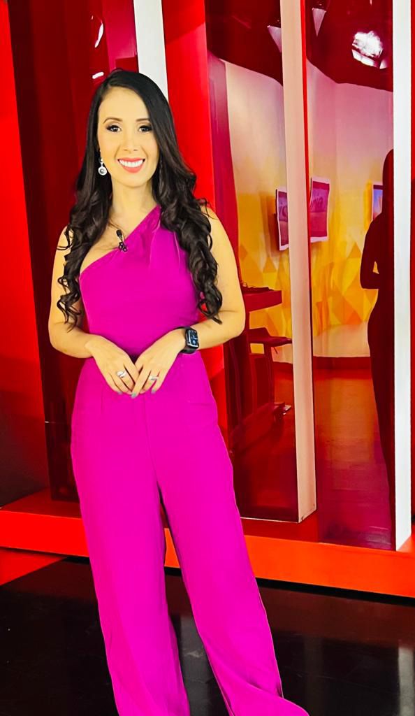 En esta mañana, @MishelIrias lo acompaña por Telediario en Canal 3 y Online por  chapintv.com/envivo-canal-3/
