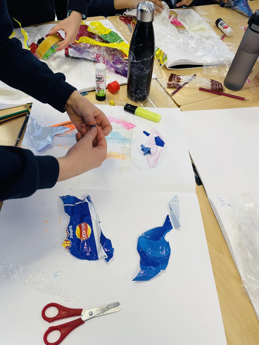 CEP_Wandsworth's tweet photo. Today we delivered our final school workshops for #SingleUsePlanet with Year 5 @AlbemarleSchool - we can’t wait for the final exhibition @SouthsideSW18 where the work of over 50 classes will be on display from the 19 April - 5 May #togetheronclimatechange https://t.co/xDLQgTyH0w