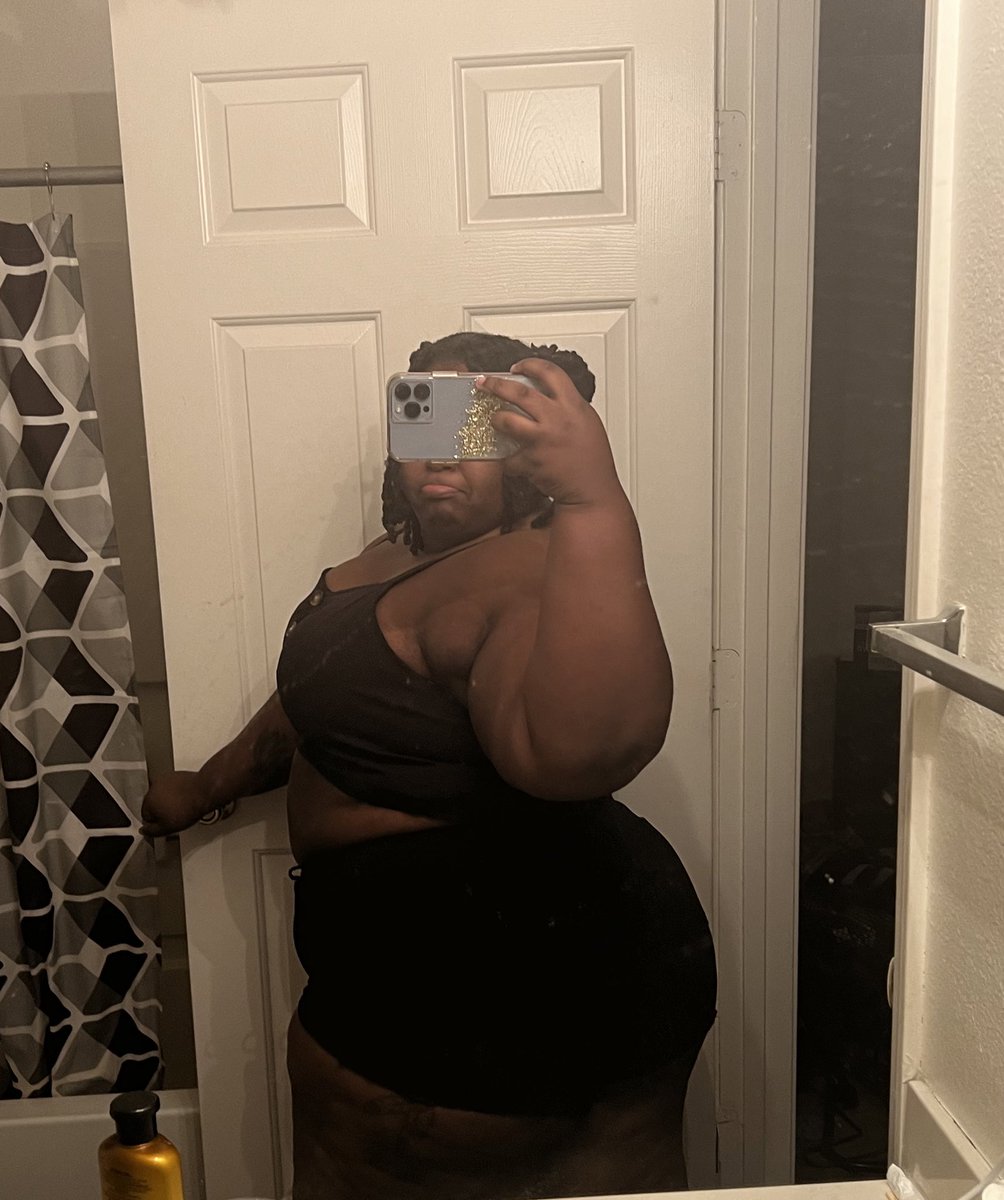 alanitraa's tweet photo. 🤤🤤 https://t.co/XMbJCscekr