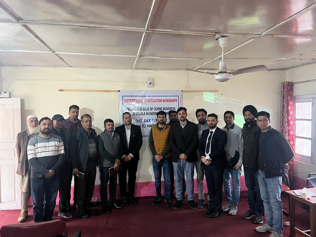 JKSinglewindow's tweet photo. Ease of doing business (EODB) awareness workshop conducted at District Poonch under the chairman of Deputy Commissioner-Poonch. Various stakeholders and investors participated in this one day workshop. #easeofdoingbussiness
#singlewindowjk https://t.co/fz9mfx80y9