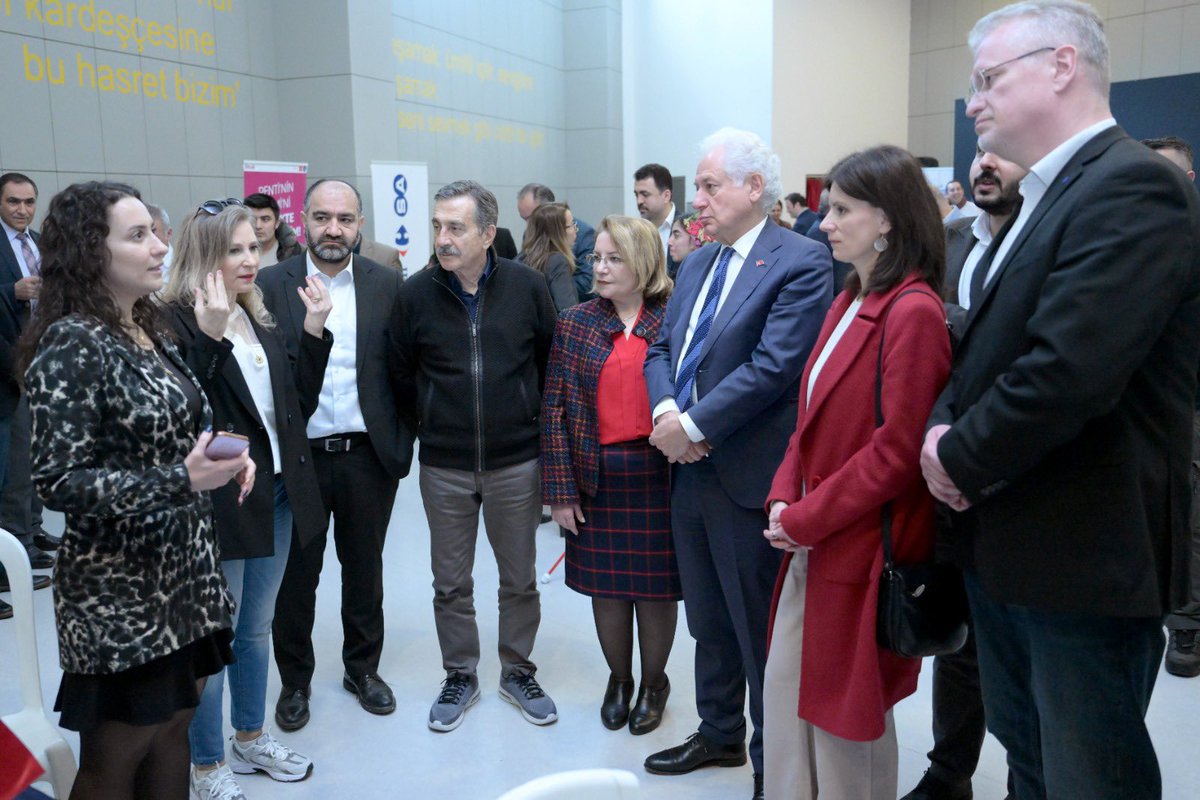 DTSV_eV's tweet photo. Almanya Inclution Derneği koordinatörlüğünde Türk-Alman Kardeş-Kentler Federasyonu, Tepebaşı Belediyesi ve Şişli Belediyesi ortaklığında olan eğitim projesinin ilk toplantısı Şişli Belediyesi ev sahipliğinde gerçekleşti: https://t.co/X8ULV0d9AM
@tepebasibeltr @sislibelediyesi https://t.co/FIZTCl6Pz2