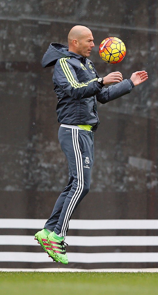 Super_Zidane10 tweet picture