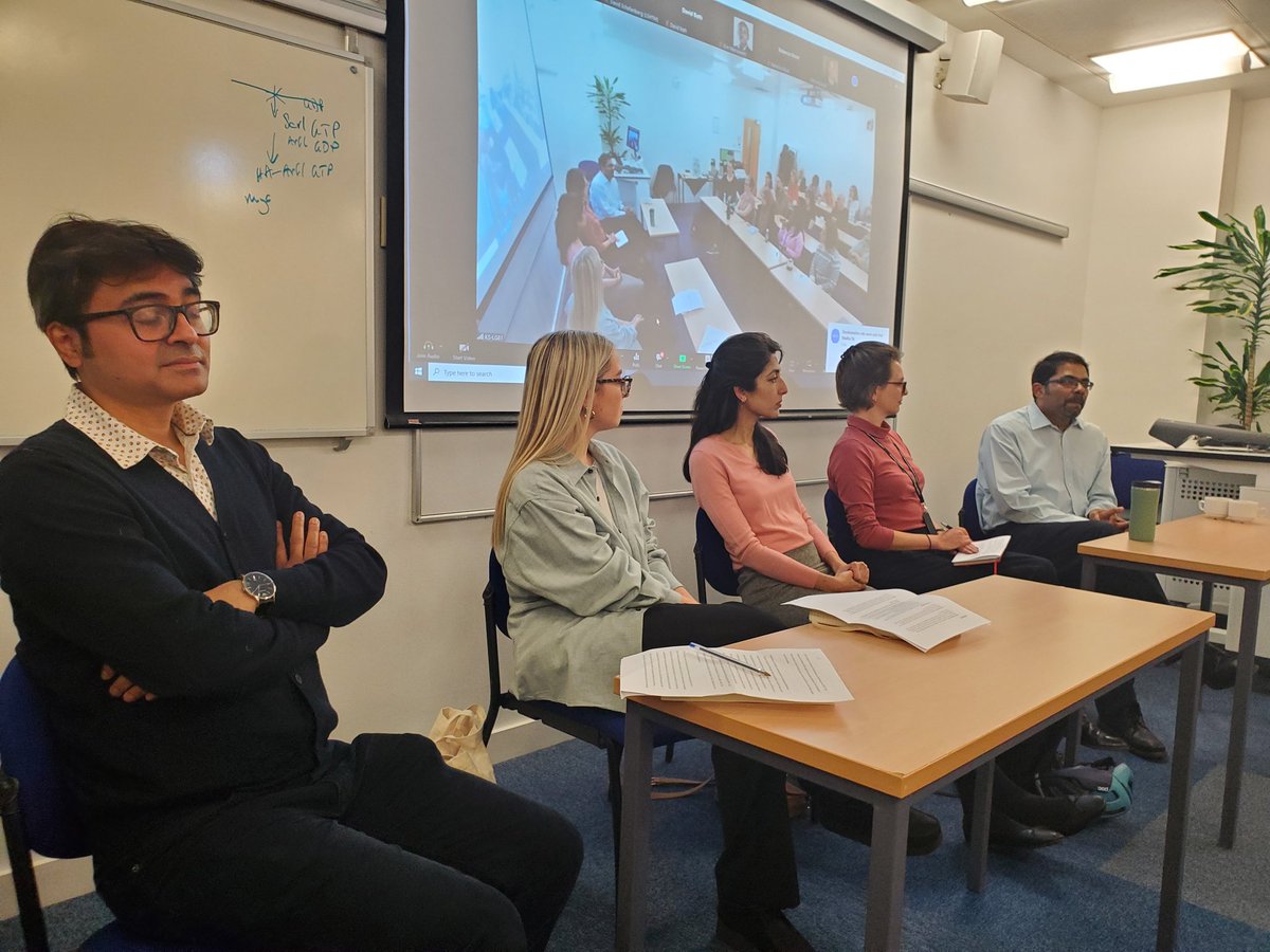 TogunToyin's tweet image. Delighted to have @paimadhu, @DrMishalK, Dr Rohan Deb Roy (U of Reading), and reps of @LSHTM independent advocacy groups (#DGH &amp;amp; &apos;Fight Against Institutional Racism [FAIR] networks) at a lunchtime discussion on #DecolonisingGlobalHealth. @LSHTM_TB @CFMcQuaid