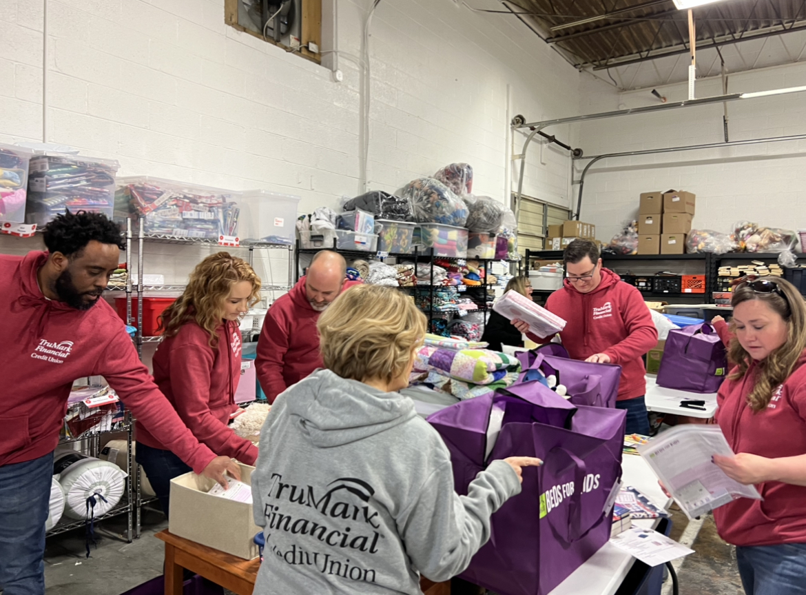 OHAATorg's tweet photo. Thank you to the volunteers from @trumarkonline for donating their time in the warehouse this week!  We got a ton accomplished with your help!
#BedsForKidsProgram #OHAAT #OneHouseAtATime #Trumark #VolunteersRock https://t.co/yAgqL3rcqn