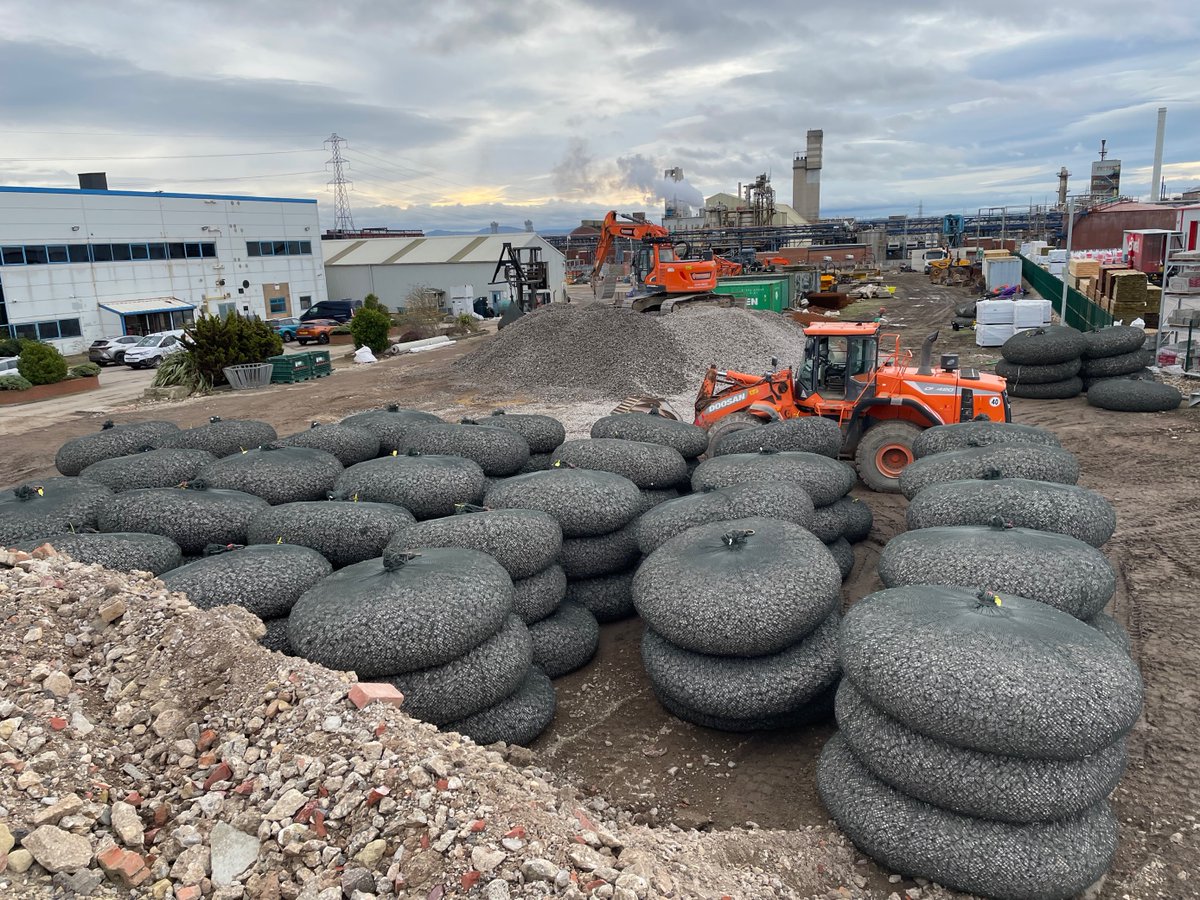 RidgewayOnline's tweet image. Rockbags® have a proven track record for marine civil engineering works. The product has been utilised for foreshore regeneration, protecting/stabilising riverbanks &amp;amp; bridge foundations

rockbags.com

#Rockbags #filterunit #filterunitrockbags  #civilengineering