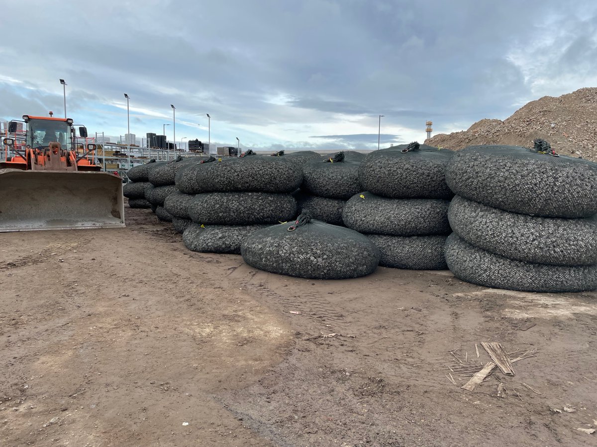 RidgewayOnline's tweet image. Rockbags® have a proven track record for marine civil engineering works. The product has been utilised for foreshore regeneration, protecting/stabilising riverbanks &amp;amp; bridge foundations

rockbags.com

#Rockbags #filterunit #filterunitrockbags  #civilengineering