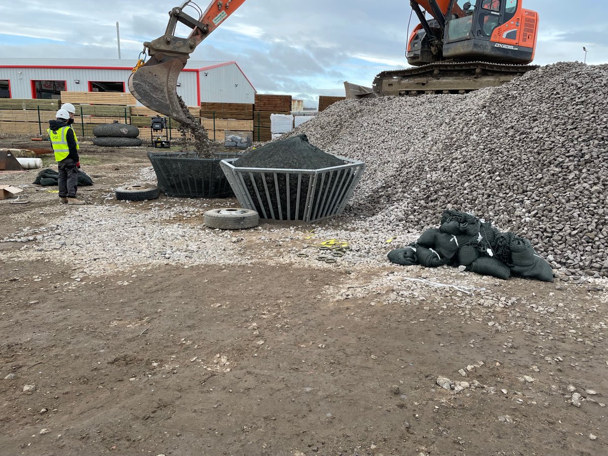 RidgewayOnline's tweet image. Rockbags® have a proven track record for marine civil engineering works. The product has been utilised for foreshore regeneration, protecting/stabilising riverbanks &amp;amp; bridge foundations

rockbags.com

#Rockbags #filterunit #filterunitrockbags  #civilengineering