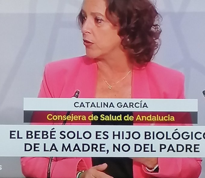fermarap's tweet image. Consejera de Salud y Familias de Andalucía, del PP, declarando que los hijos lo son sólo de la madre, no del padre.
Esto es hoy el Partido Popular.
Son invotables.
#Invotables