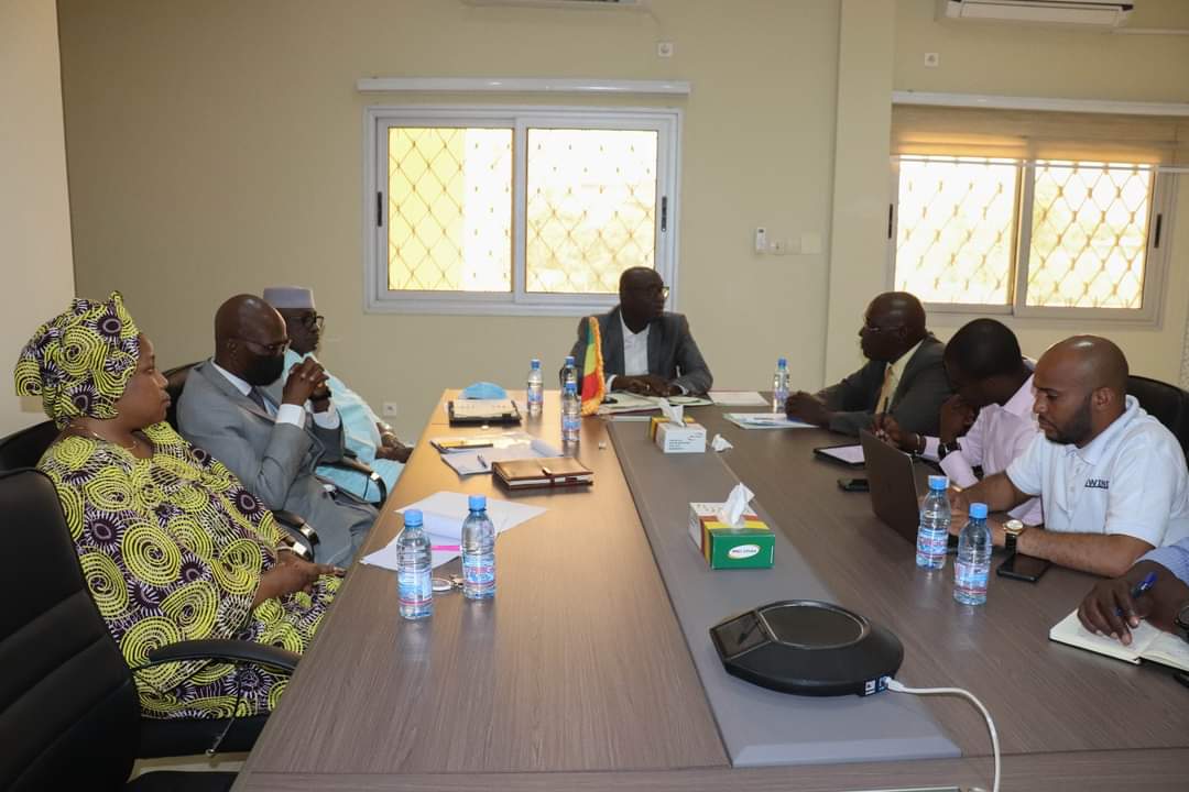 modelemali's tweet photo. Audience à l'AIGE

Ce mercredi 23 mars 2023, une délégation de la MODELE-Mali, a été reçue par Me Moustapha CISSE, Président de l’Autorité Indépendante de Gestion des Élections. https://t.co/H4QcGfppf2