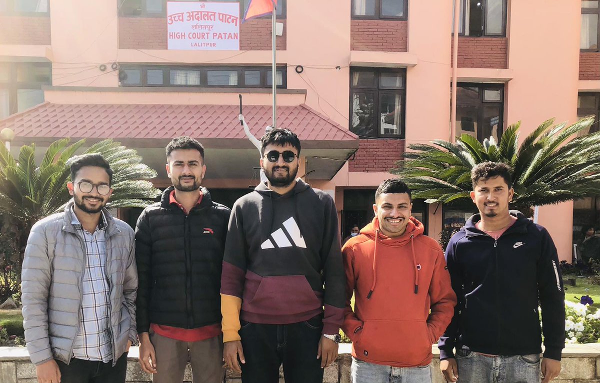 RoyalRudra5766's tweet photo. "अदालतको आदेश कार्यनयन गर
स्ववियु निर्वाचनको मिति घोषणा गर।"
अनेरास्ववियु अस्कलको पहिलो जित त अस्कल क्याम्पसमा स्ववियु निर्वाचनको माग गर्दै विभिन्न दबाबमुलक कार्यक्रम गर्दै अदालतबाट स्ववियु निर्वाचन यथाशीघ्र गर्नु गराउनु भन्ने आदेश ल्याउनु  हो। हामी स्ववियु चुनाव चहान्छौ। https://t.co/eKEf70Kc2m