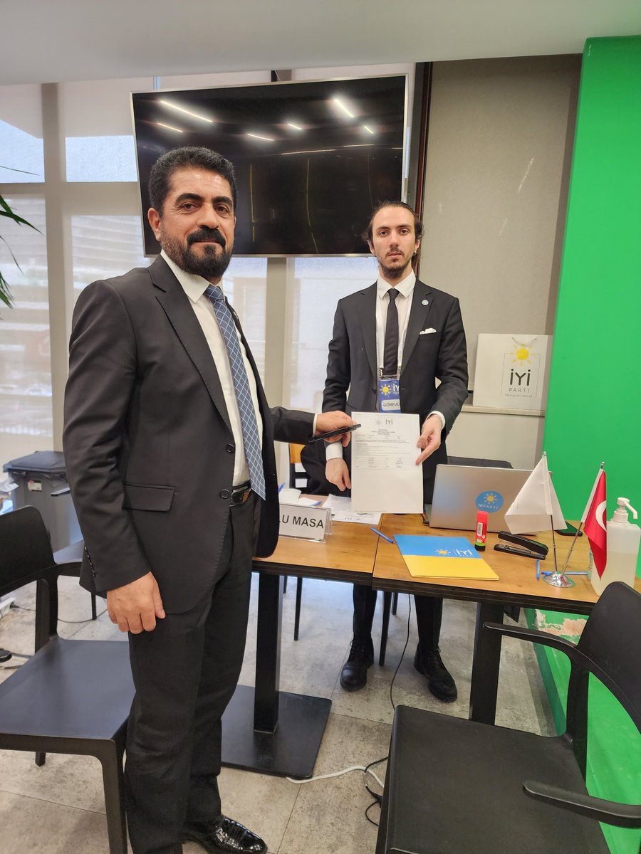 IyiBaskani's tweet photo. İYİ PARTİ ŞIRNAK 28. DÖNEM  MİLLETVEKİLİ ADAY ADAYI OLAN FİKRET BERK'İ TEBRİK EDİYOR VE HAYIRLI OLMASINI DİLİYORUM https://t.co/uvNXk5eOxT