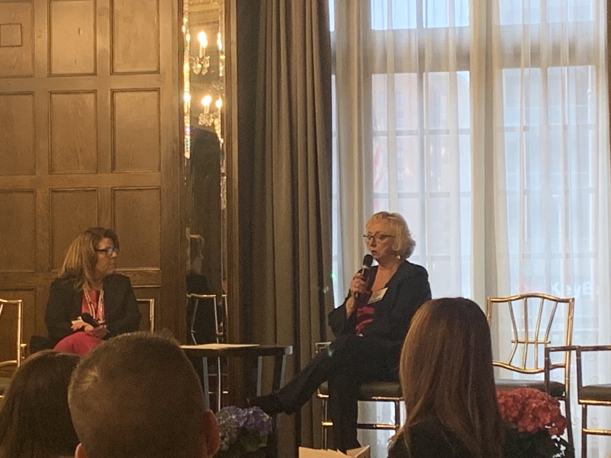 Dr Carey Wright, Former Mississippi State Superintendent, sharing lessons learned from Mississippi in support of Ohio’s move to the Science of Reading.  ⁦<a href="/ExcelinEd/">ExcelinEd</a>⁩ ⁦<a href="/OhioExcels/">Ohio Excels</a>⁩ ⁦<a href="/OHKID_/">OH-KID</a>⁩ ⁦<a href="/kymyona_burk/">Kymyona Burk, Ed.D.</a>⁩