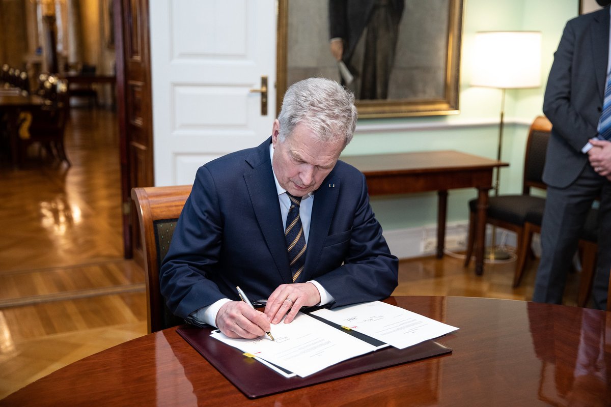 Finnish Government (@fingovernment) on Twitter photo President of the Republic <a href="/niinisto/">Sauli Niinistö</a> decided on Finland’s accession to NATO by approving Finland’s accession to the North Atlantic Treaty and the Ottawa Agreement, which were accepted by the Parliament of Finland on 1 March 2023.
<a href="/Ulkoministerio/">MFA Finland 🇫🇮</a> I <a href="/TPKanslia/">TPKanslia</a> President of the Republic <a href="/niinisto/">Sauli Niinistö</a> decided on Finland’s accession to NATO by approving Finland’s accession to the North Atlantic Treaty and the Ottawa Agreement, which were accepted by the Parliament of Finland on 1 March 2023.
<a href="/Ulkoministerio/">MFA Finland 🇫🇮</a> I <a href="/TPKanslia/">TPKanslia</a>