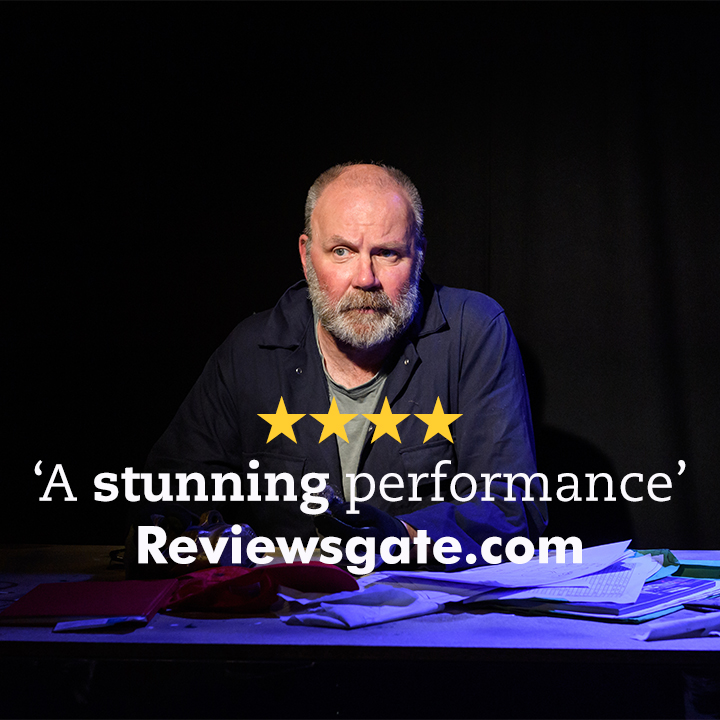 ParkTheatre's tweet image. 🚨Reviews are in, and it's official... Leaving Vietnam is '★★★★★ Everybody should experience this brilliant play' (Fairy Powered Productions) 

➡️ Closes 8 Apr 
🎟️ Tickets at bit.ly/3LCbDf1