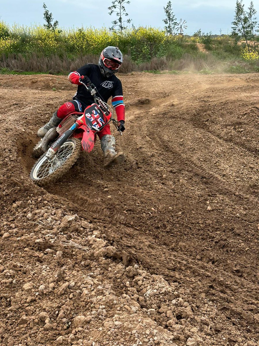 Sam Wilford tweet media