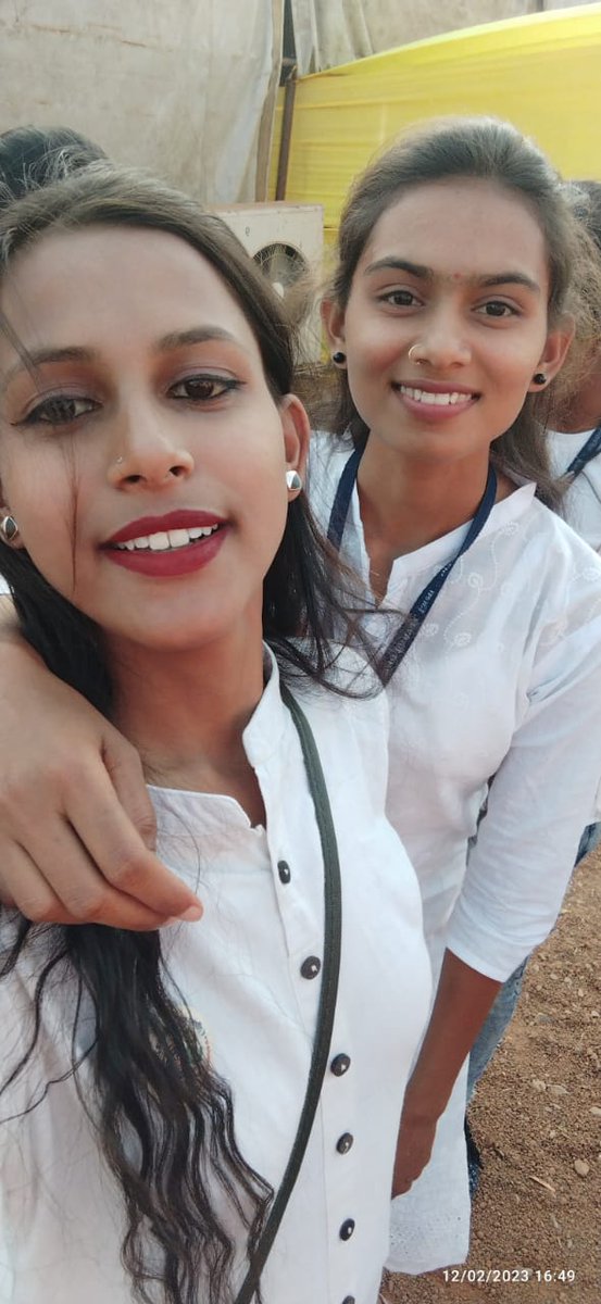 BhartiS27214721's tweet photo. Rajim me duty time
#nssvol
@_NSSIndia @NSSRDBhopal @NssChhattisgarh @nssptrsuCG @NeetaBajpai5 @askabir_ @bhupeshbaghel @DBNSSPO @ChiteshwarSah10 @NSSUFNGCFCG @tssonwani104 @NehaVol https://t.co/mJU4MpVCiL