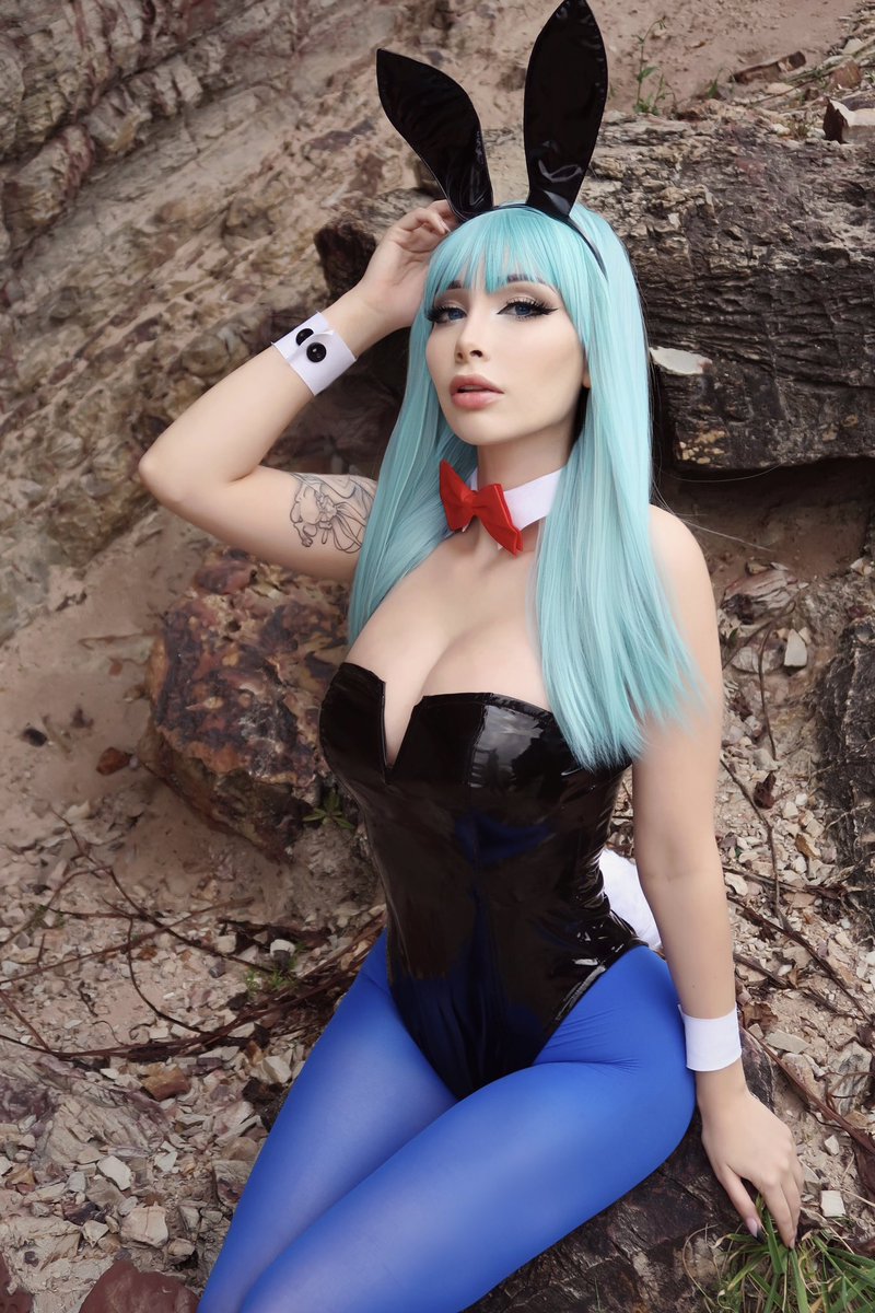 bekejacoba 🌸 on Twitter: "Who’s ready for bunny season?! 🐇💙"