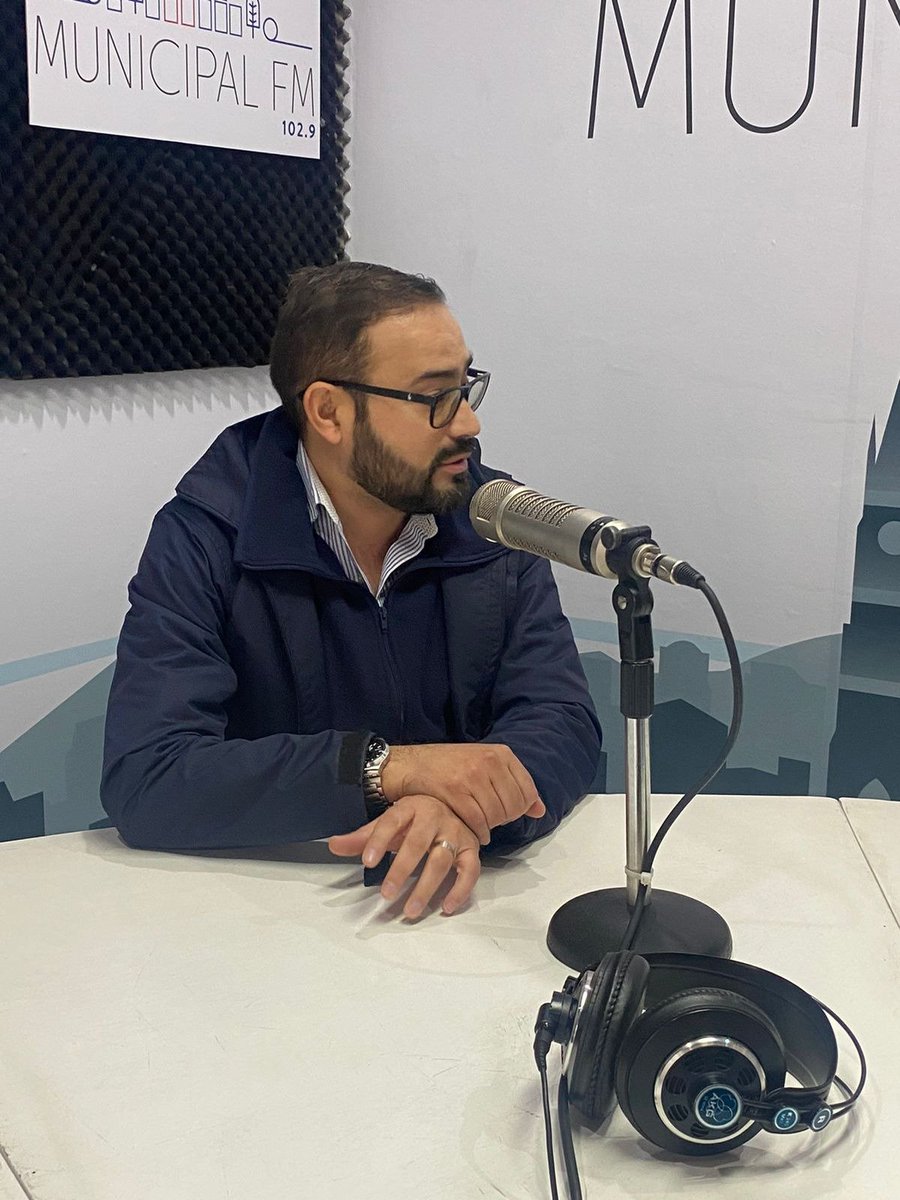 SEPS_Ec's tweet photo. “En esta semana los niños y jóvenes están aprendiendo el concepto del dinero, de dónde viene, qué es el ahorro. “El objetivo es que, con las capacitaciones se familiaricen con estos concepto y generen una cultura financiera”, resaltó. https://t.co/vXxe7OL3p6