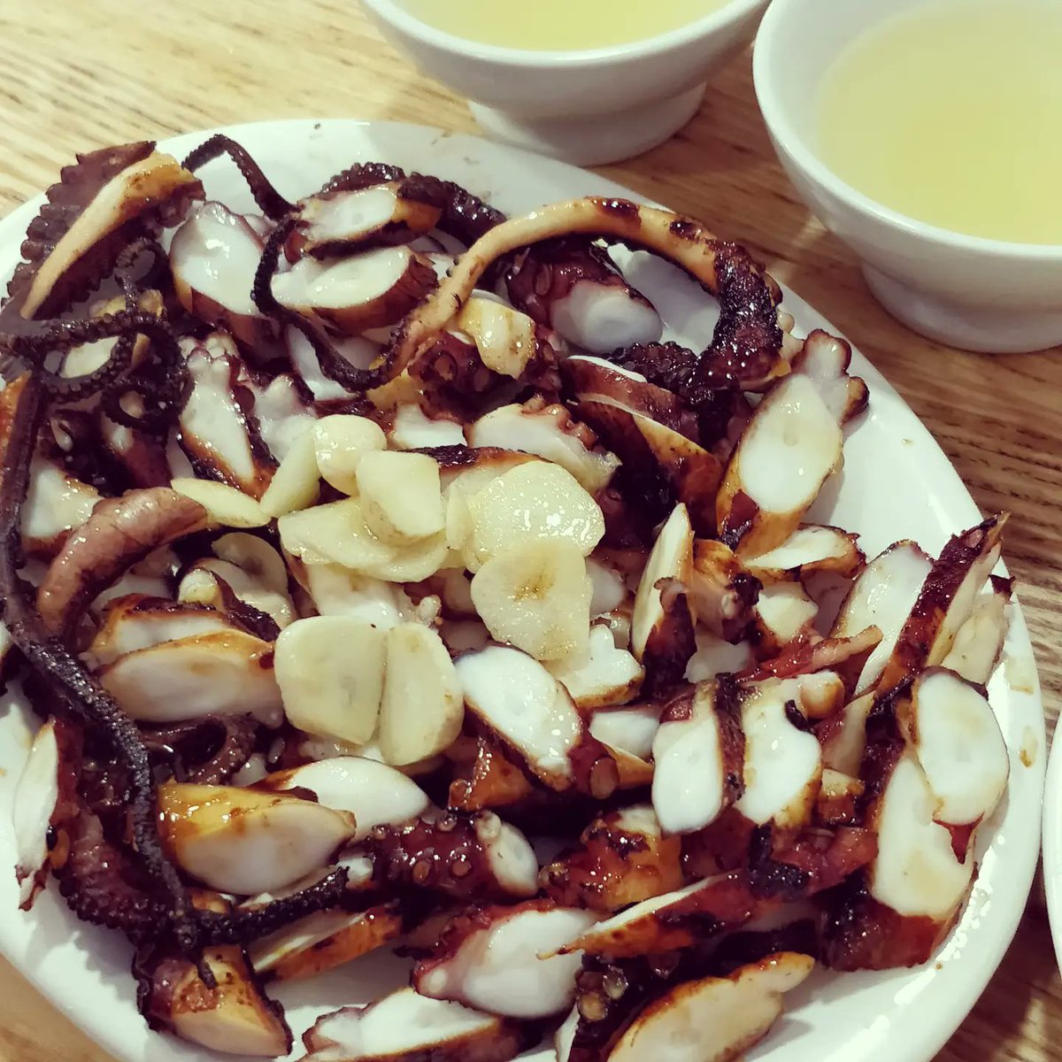FLASHBACK: seriously delicious dried squid. From the hottest, noisest, most pleasantly chaotic bar I'd been to in a long time. Somewhere in Motril, south of Granada. Was 8 months pregnant at the time &amp; couldn't get enough of the stuff! #seafoodspain #spanishseafood
#spanishfood