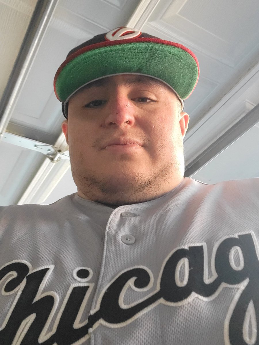 Mattheius2783's tweet photo. Digging deep into some old Twitter accounts I found something interesting.  

Can Gabe please explain this?  

#VoteCrawford #108Tourney #YoKnows https://t.co/35hIZifEjN