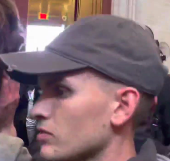 🔍🔍PLEASE RETWEET🔎🔎

#Consequences
#Jan6thInsurrection 

#FBI is seeking to identify this person involved at the U.S. Capitol on January 6, 2021.

If this person looks familiar call 1-800-225-5324 to submit information.

Reference # 358 AFO