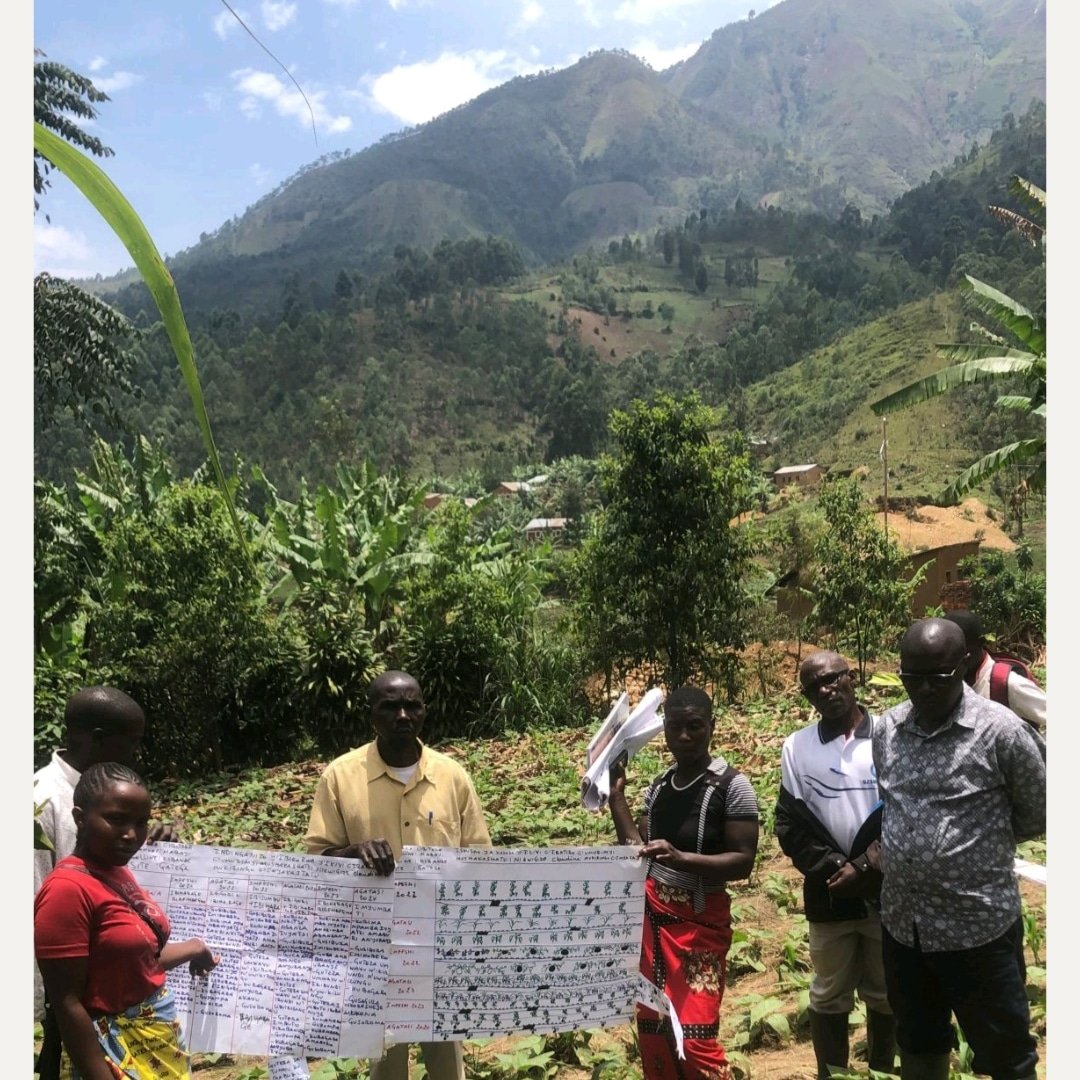 MwaresProject's tweet photo. We are excited to share research article by our own PhD @doreenmisa of @kyambogou.
Her research was hinged on; A transformative learning ecology perspective through PIP approach to spur stewardship in Manages watershed.
Check it out on this link: https://t.co/3CtqfRZAv1 
@WUR https://t.co/cdClBKYWDc