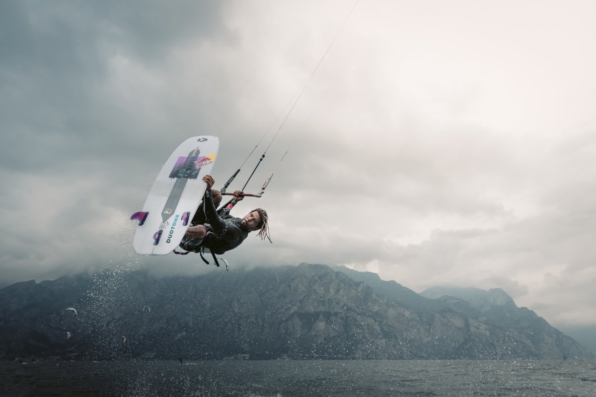 RBContentPool's tweet photo. "Never stop dreaming" is not just a throwaway motivational quote for kitesurfer Airton Cozzolino > find out more in the latest episode of the #MindSetWin #podcast https://t.co/M6NCnmQJJK #sportspsychology https://t.co/ncVw25KmPq