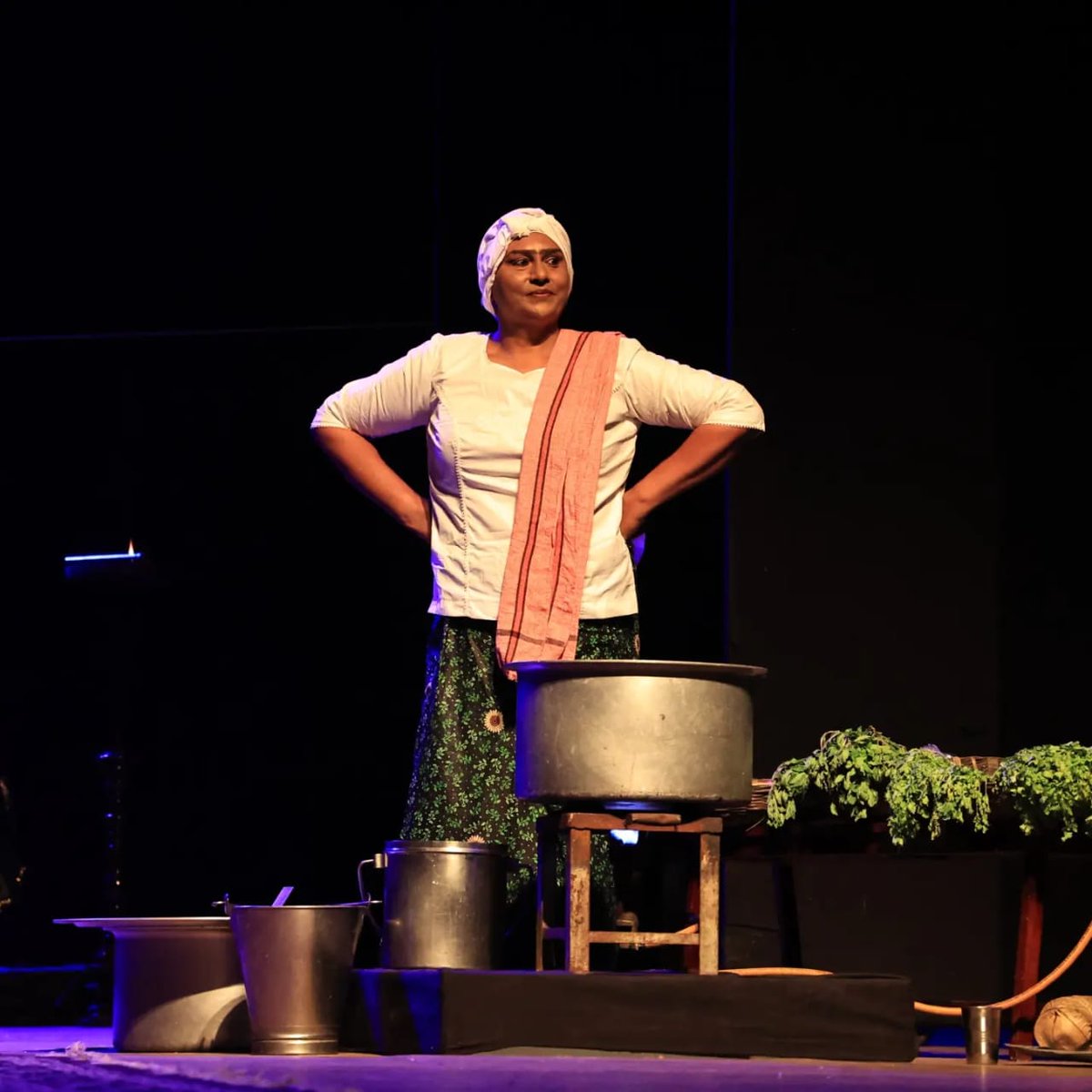 Revathi65325449's tweet image. The second category we got nominated in for the METAwards is the best leading actor (female)
Catch her performance on world theatre day, 27 March, at the Shri Ram centre for performing arts, New Delhi. 
#transcommunity  #theatre #production #kattiyakkari #biriyani @ThamizhachiTh