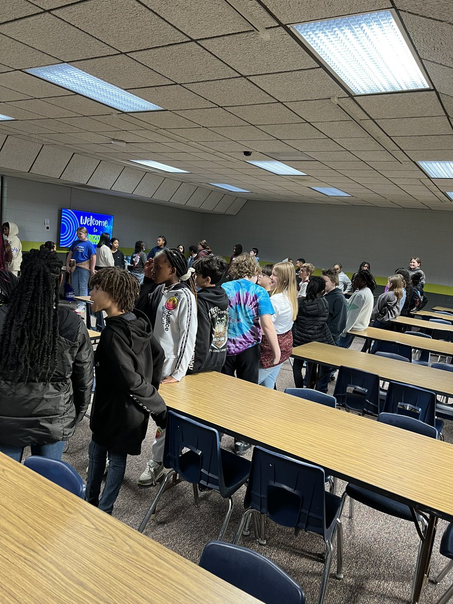 MsBennettROSA's tweet photo. It’s field trip time!!! These kids are so excited and ready to explore and learn. #Unstoppable @ROSArockets @HorizonsUnlimit https://t.co/FjcuUjnA22