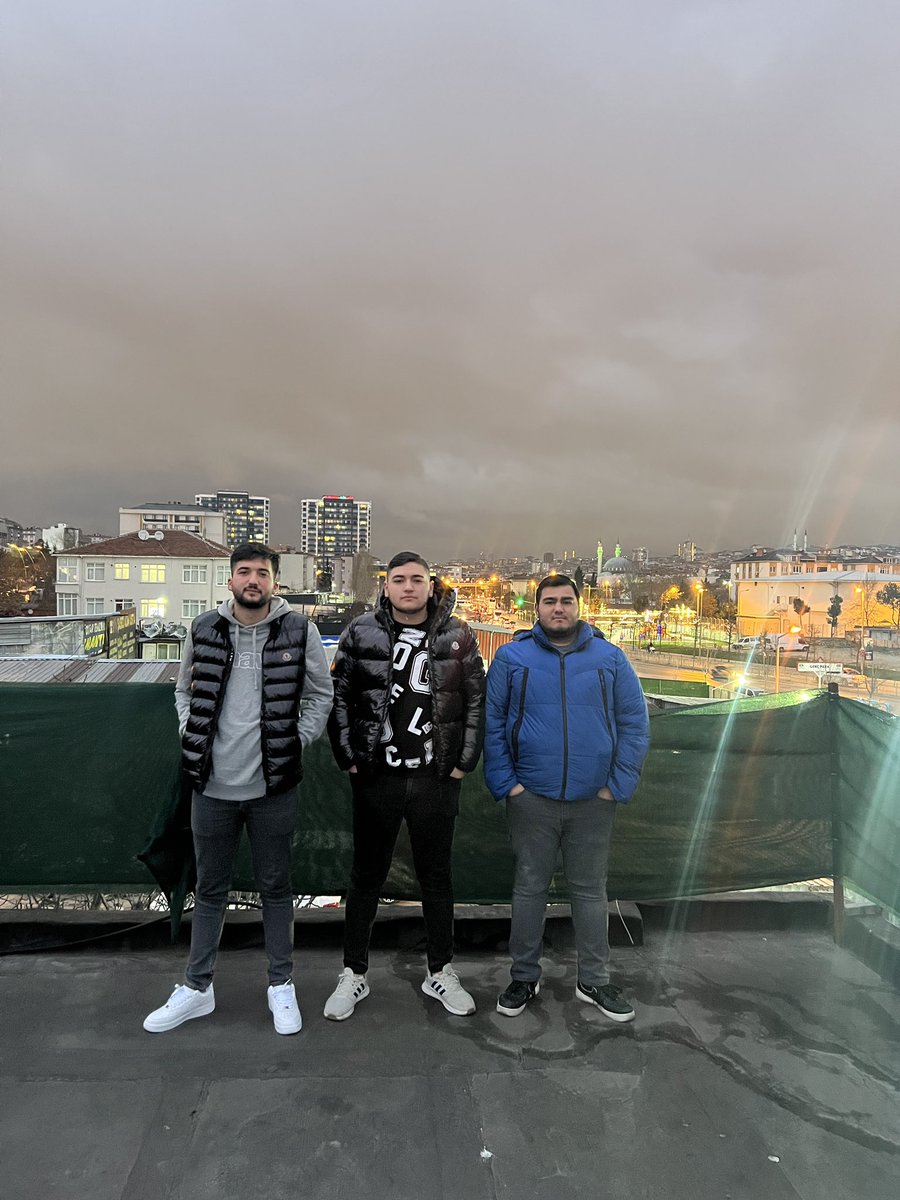 Gözü Kesenin, Gözü Önündeyiz.