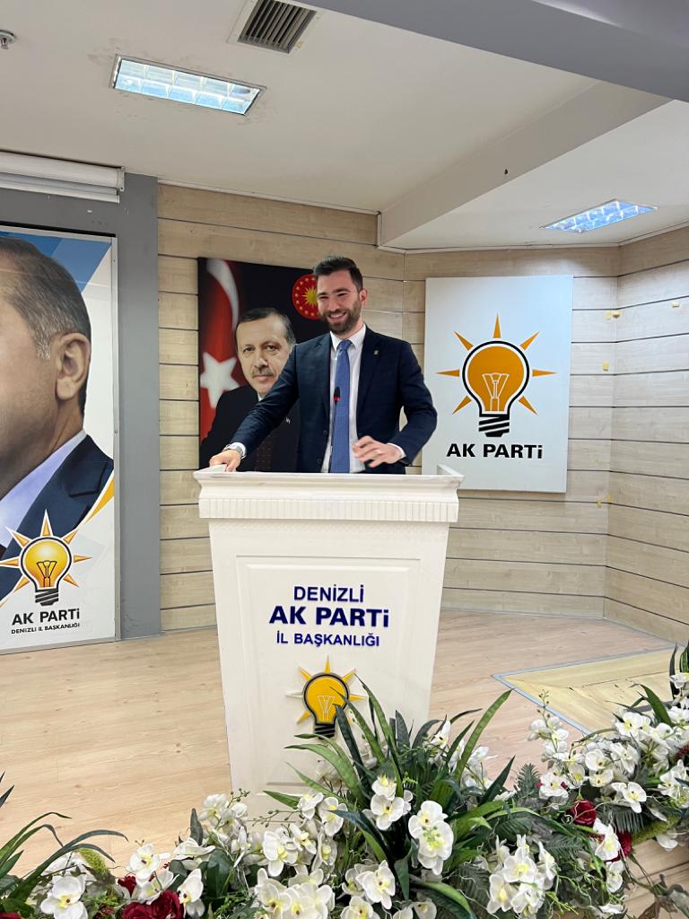 osmannazlier's tweet photo. İl Başkanlığımızda gerçekleştirilen aday adayı tanıtım toplantısında teşkilat mensuplarımızla bir araya gelerek 28. döneme dair ufkumuzu, vizyonumuzu paylaştık.

Her biri birbirinden değerli diğer aday adayı arkadaşlarımıza da memleketimize hizmet yolunda başarılar diliyorum. https://t.co/MLjekKTjhl